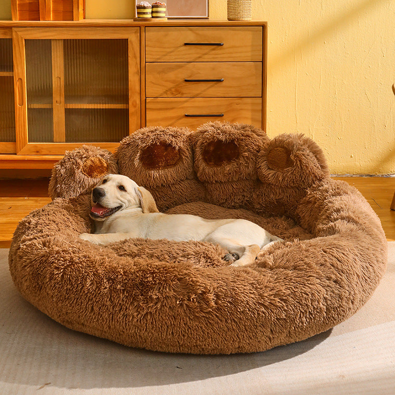 Warm Winter Hand-Shaped Brush Kennel